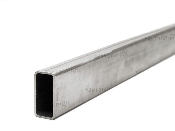 Труба профильная 30х20х1